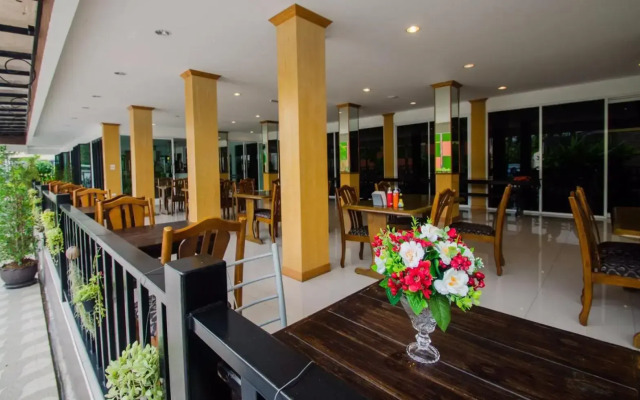 TH Beach Hotel