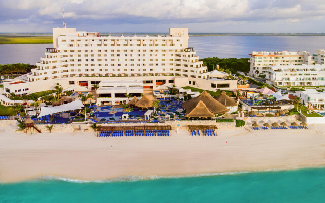 Royal Solaris Cancun Resort - Cancun All Inclusive Resort