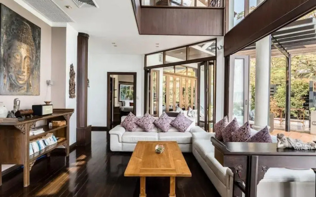 Grand Sea View 5BR Villa Sukadara Patong