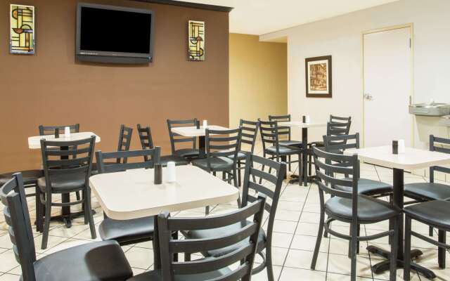 Days Inn & Suites by Wyndham Thibodaux