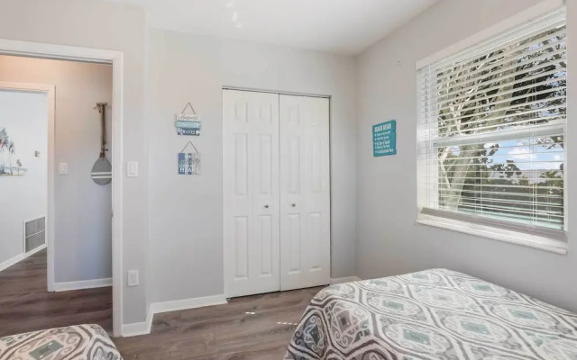 Palmetto Home w/ Manatee River Access!