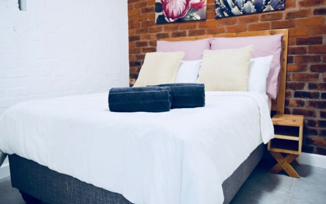 1 Bedroom Apartment With Balcony in Woodstock