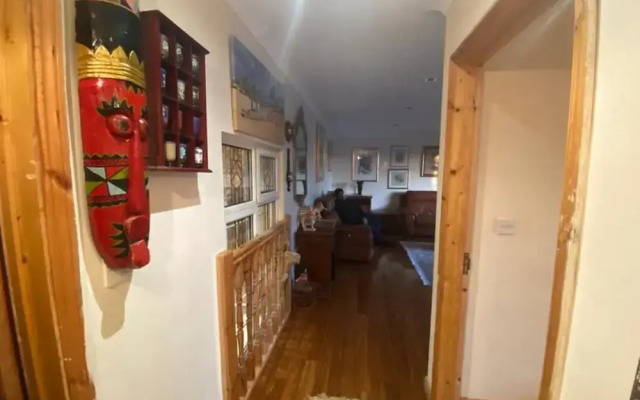 2-bed Apartment in High Wycombe Private Garden