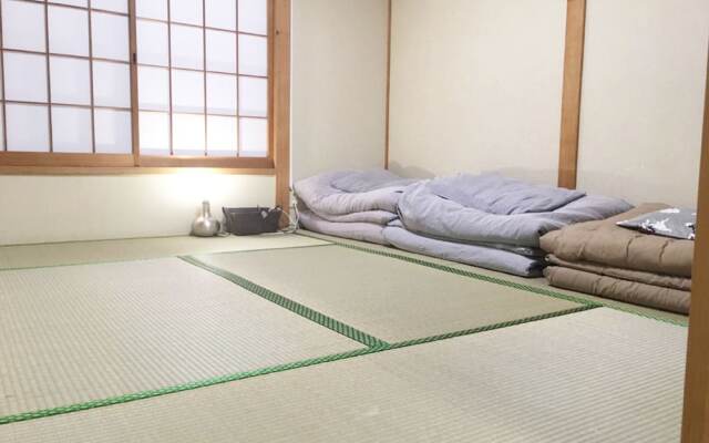 Hanazono Kita Terrace House