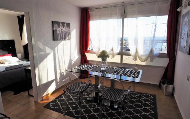 Cristina Port & Beach - Apartment