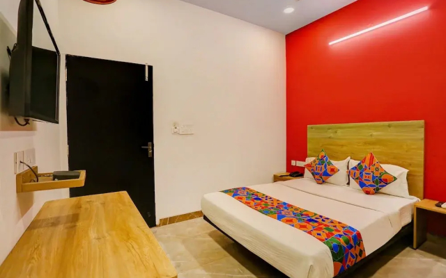 FabHotel Grand Capitol