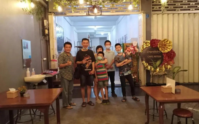 Central City Family Residence by OYO Rooms