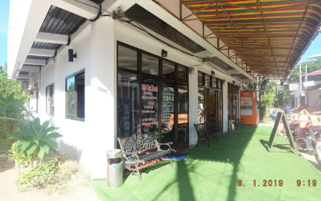 Sunset Buri Hostel