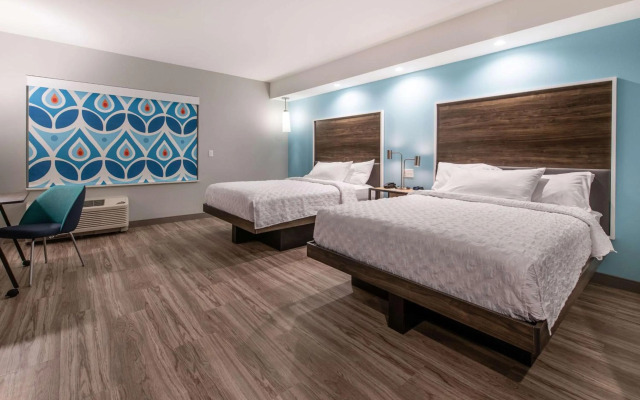 Tru by Hilton Fayetteville I-95, NC