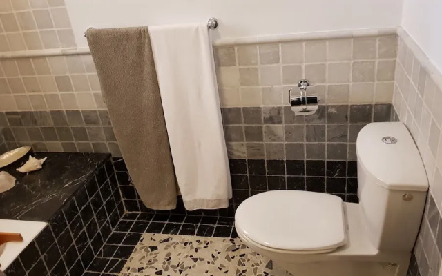 Villa Tamarit Guest House