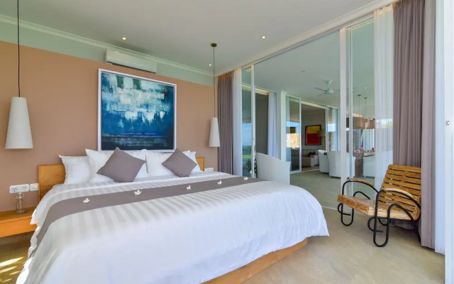 Deep Blue Villa