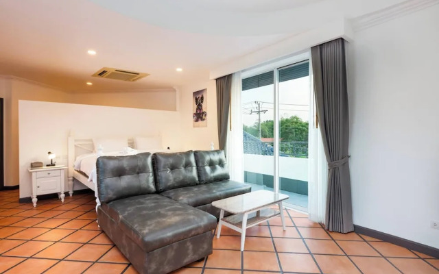 Luxury 4BR Private 425sqm Party Pool Villa