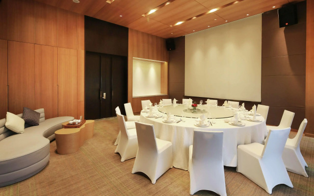 Olympics Sports Center of Plum Garden Hotel