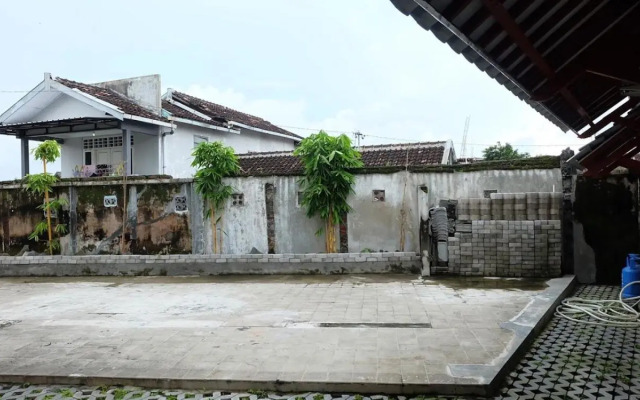 Omah Dronjongan Homestay Yogyakarta