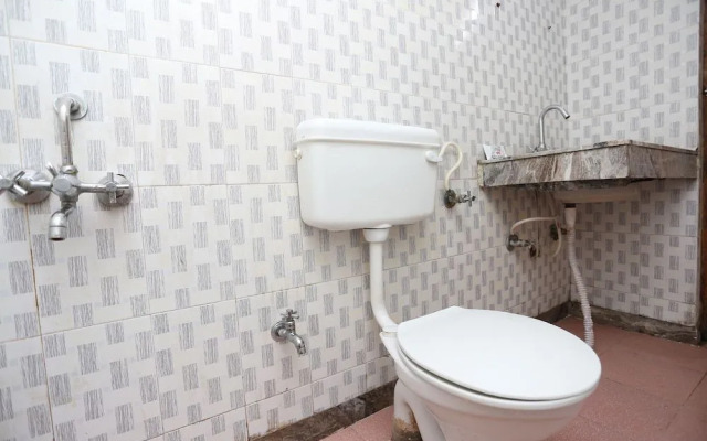 Hotel Green House by OYO