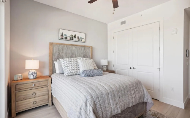 The Harbor Condo 305 - Premier