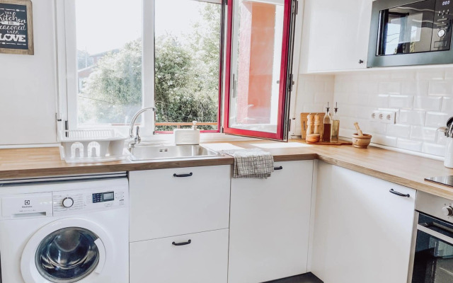 Bella Kalma, acogedora casa con parking, jardin y wifi