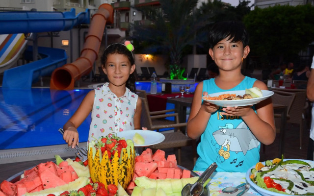 Almera Park Apart Hotel