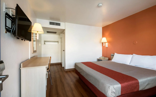 Motel 6 Wendover, UT