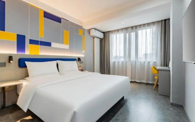 7Days Inn Chain Hotel (Baotou Zhengxiang Wanda Plaza)