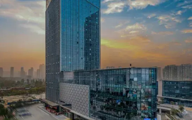 Hampton by Hilton Wuhan railway Station
