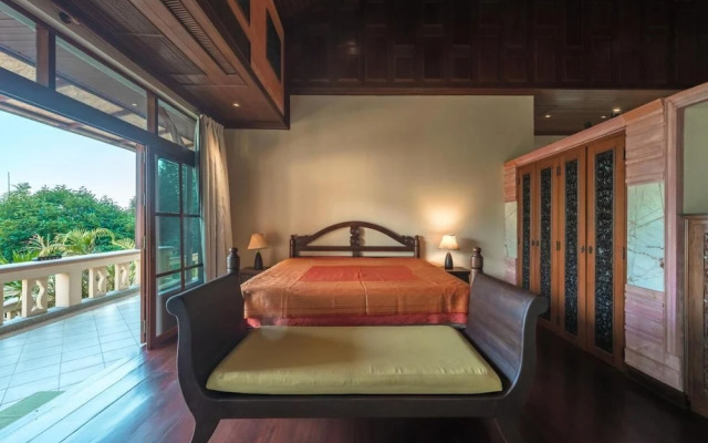 6BR Luxury Retreat in Layan Phuket V159