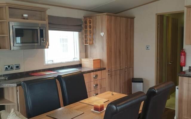 2-bed Caravan - Oakdene Forest Park