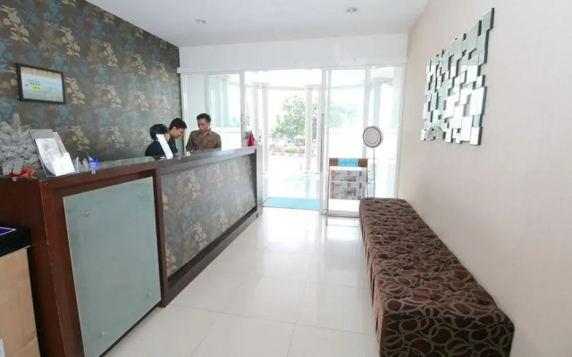 Airy Candisari Sisingamangaraja 4 Semarang