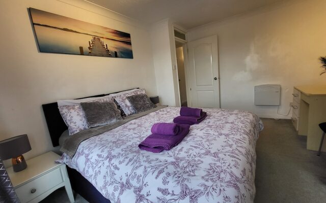Captivating 2-bed Apartment in Southend-on-sea
