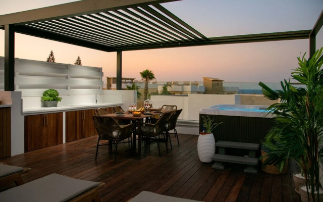 Chris Le Mare Gold Luxury Villa By Louis Hotels