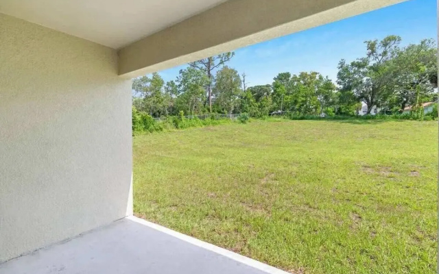 Springhill Retreat! 3 Bed, 2 Bath!