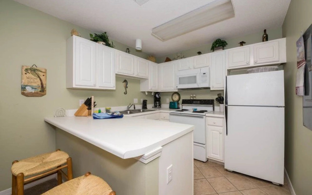 Grand Caribbean East & West W305