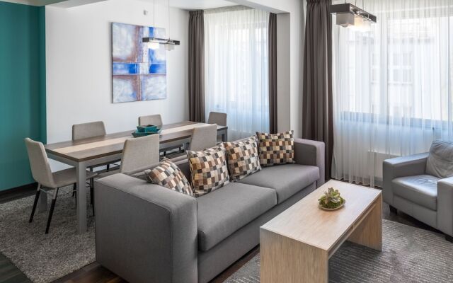 VN3 Terraces Suites by Adrez Living