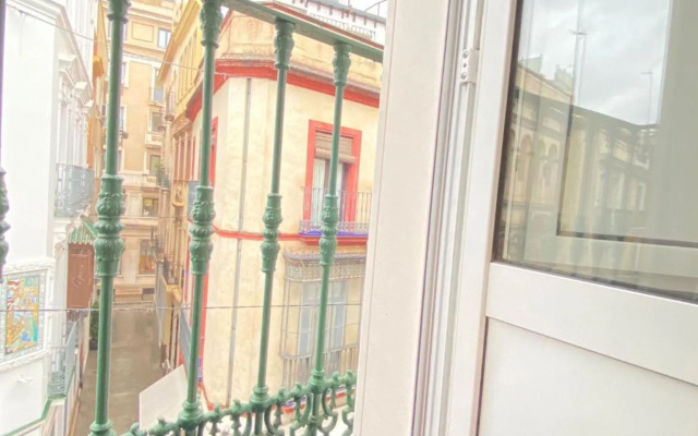 Comfortable studio old town, parking optional