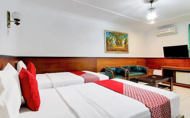 OYO 94082 Hotel Gurita