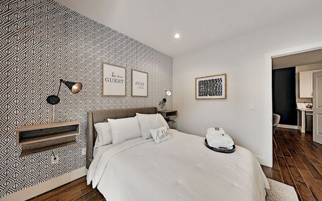 610ux311 1 Bedroom Condo