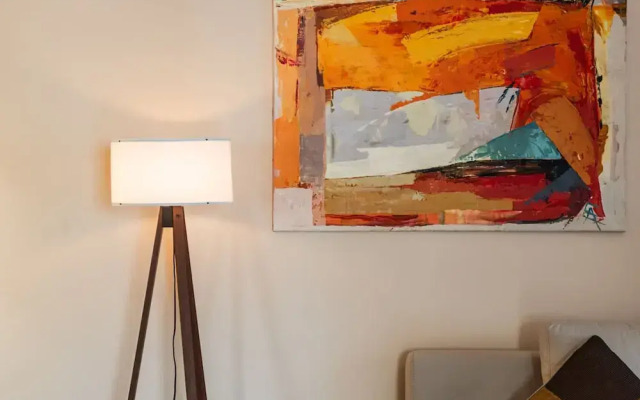 The Old-clock Apartment