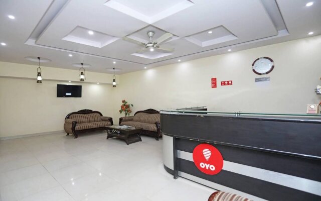 OYO 8462 Hotel Galaxy