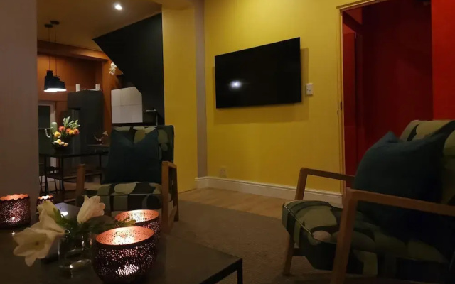 Bo-kaap Elegance Historic Luxury Mountain Views