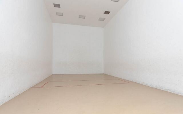 Phoenix V by Brett/Robinson Vacations