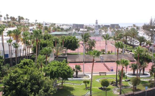 Arena Dorada - Apartments
