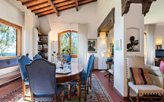 Spacious Villa in Carmignano With Private Swimming Pool