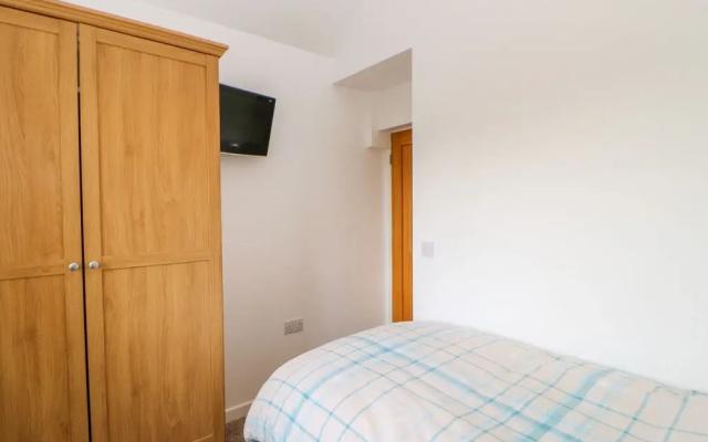 2 West Haswicks