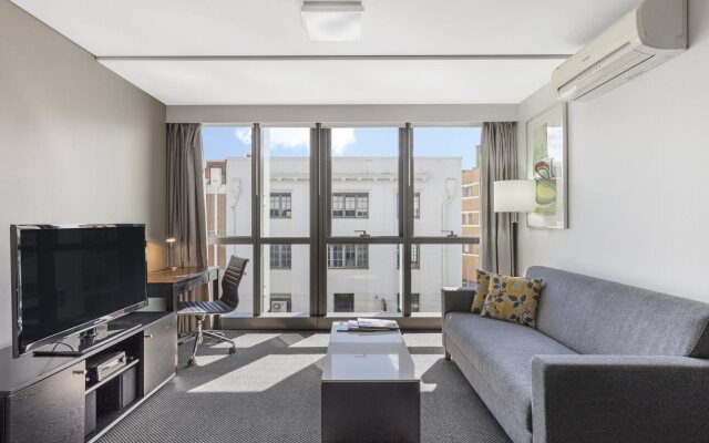 Meriton Suites Adelaide Street, Brisbane