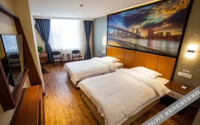 Super 8 Hotel (Weifang Yihe First City Gudemao)