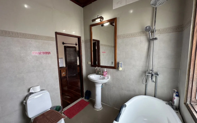 Villa Thida Mekong Riverside