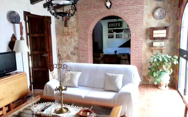 House With 4 Bedrooms in Álora, With Wonderful Mountain View, Private