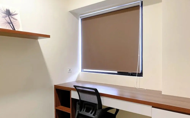 Homey 2Br With Work Space At Meikarta Apartment