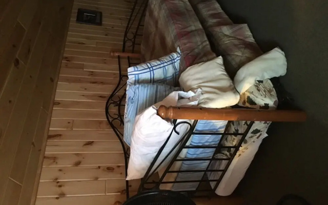 Valhalla Hillside Inn