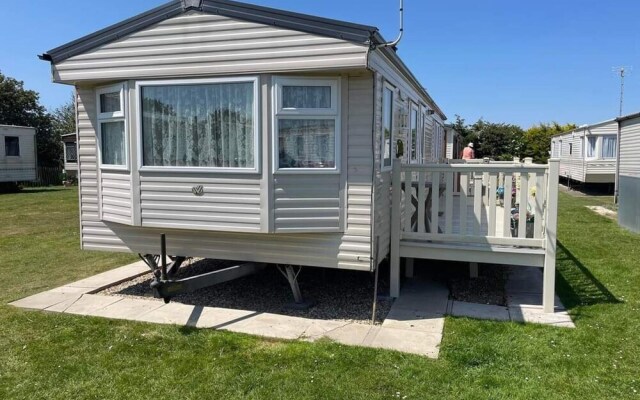 Lovely 3-bed Caravan in Skegness